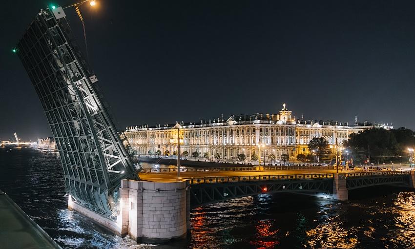 Дворцы на Дворцовой набережной — 10 знаменитейших мест Петербурга за 33 минуты